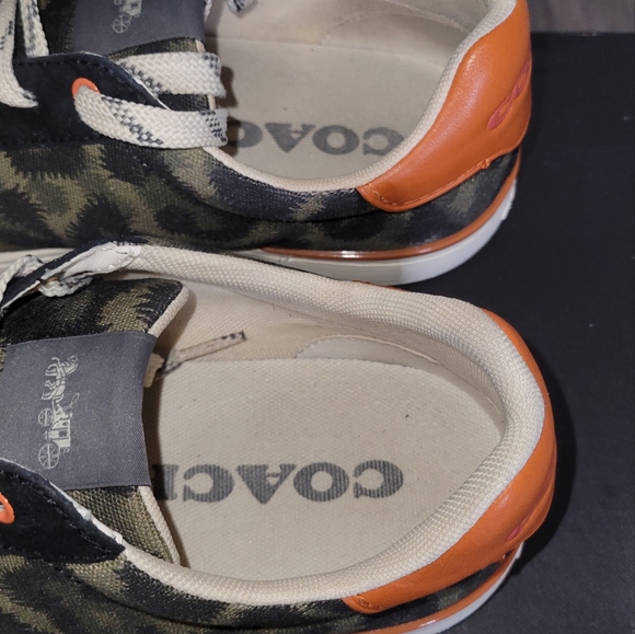Coach low top camo shoe - Picture 7 of 9